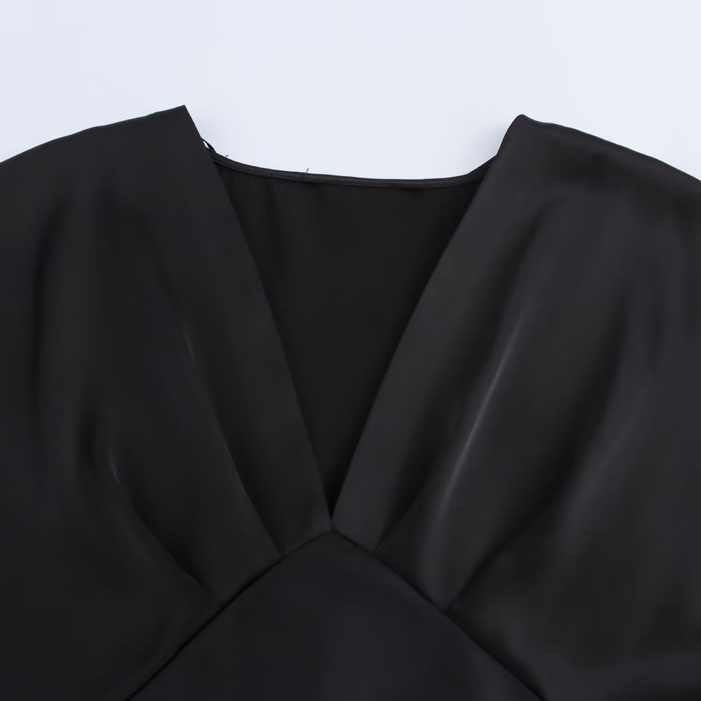 Wrinkled V-neck satin texture MIDI dress